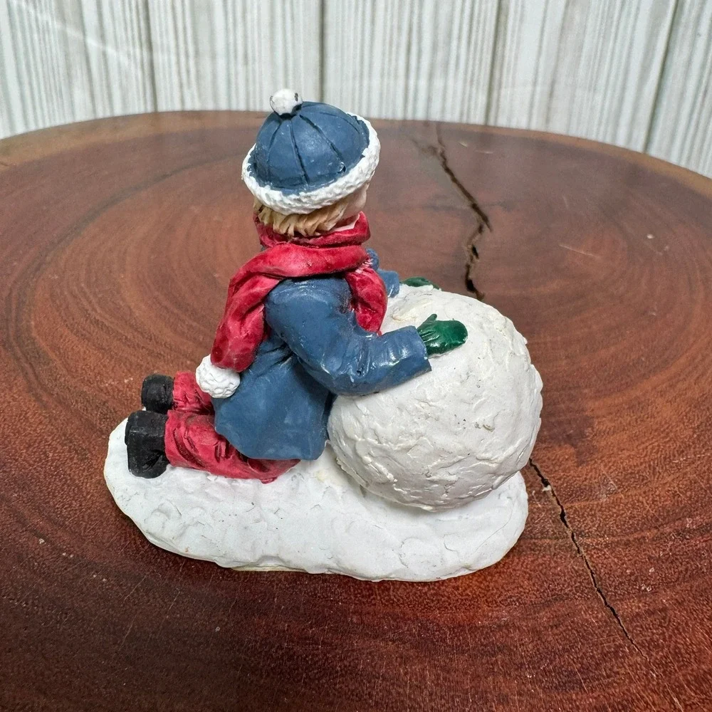 N/A vintage resin